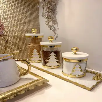 מדהימה זהב לבן עץ חג המולד - שמלות ליצור אווירה קסומה עם ערעור קלאסי לחורף קישוט!