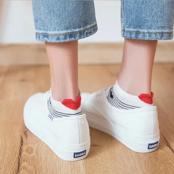 חדש יפנית חמוד ילדה עקב אהבה בלתי נראה תלת מימדי הסירה גרבי גרבי כותנה תלמיד גרביים