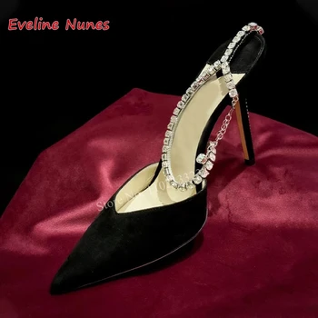 שחור קריסטל שרשרת משאבות 2023 נשים זמש נעל עקב מחודד בוהן אופנה אלגנטית הקיץ בתוספת גודל Rhinestones נעליים